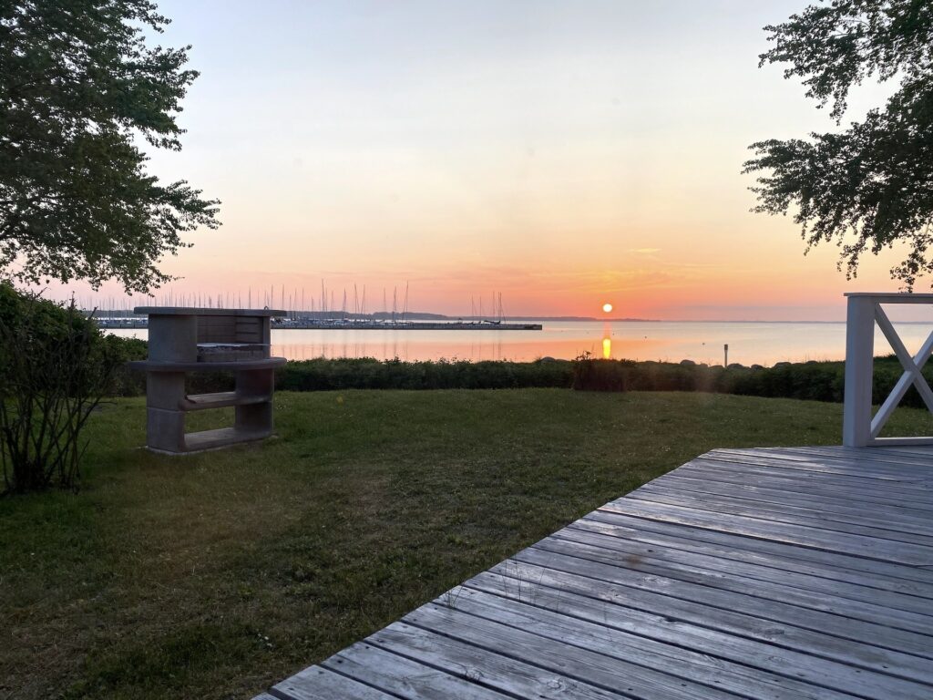 Sonnenuntergang Terrasse Ferienhaus WackerMagic